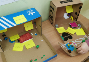 Uczeń prezentuje swoja pracę