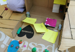 Uczeń prezentuje swoja pracę