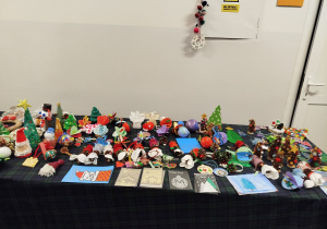 Prace naszych uczniów sprzedawane podczas kiermaszu