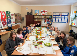 Wielkanocne śniadanie w klasie V